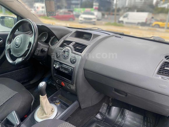 100 BİN PEŞİNATLA MEGAN 1.5 DCI