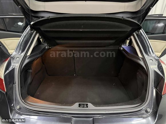 BAŞARAN'DAN RENAULT MEGANE 1.5 DCI PRİVİLEGE 200.000 PEŞİNATLA