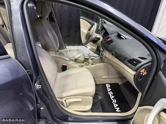 BAŞARAN'DAN RENAULT MEGANE 1.5 DCI PRİVİLEGE 200.000 PEŞİNATLA