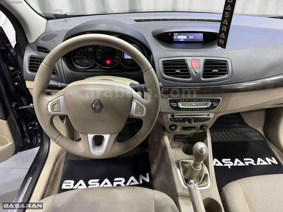 BAŞARAN'DAN RENAULT MEGANE 1.5 DCI PRİVİLEGE 200.000 PEŞİNATLA