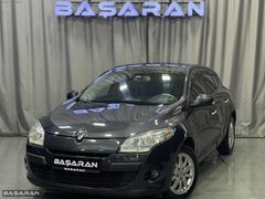 BAŞARAN'DAN RENAULT MEGANE 1.5 DCI PRİVİLEGE 200.000 PEŞİNATLA