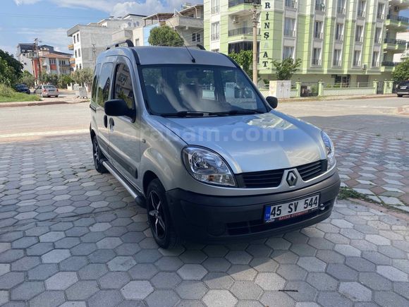 Bayar otomotiv Renault Kangoo Multix 1.5 masrafsız 