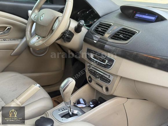 AHMET ÖZCAN'DAN 2012 MEGANE 3 OTOMATİK 210000 KM
