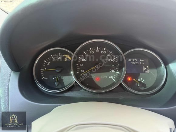 AHMET ÖZCAN'DAN 2012 MEGANE 3 OTOMATİK 210000 KM