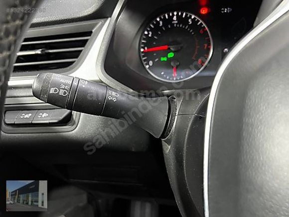HEDEF RENAULT'DAN 0,99 KREDİ 2023 CAPTUR TOUCH PLUS HYBRİD EDC