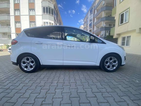 Sahibinden Ford C-Max 1.6 Trend 2014 Model  192.000 km Beyaz