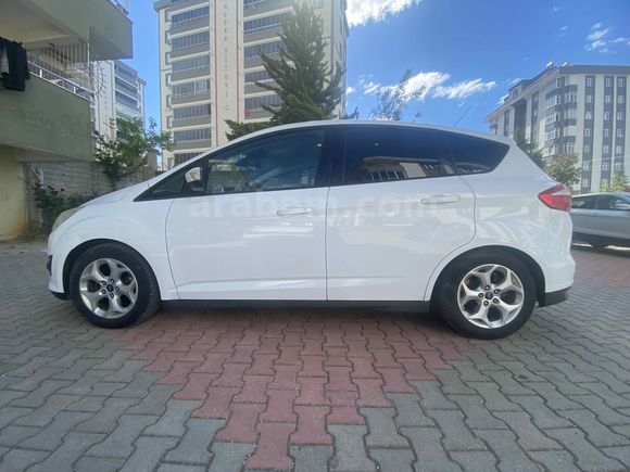 Sahibinden Ford C-Max 1.6 Trend 2014 Model  192.000 km Beyaz