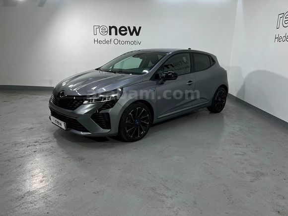 HEDEF RENAULT'DAN 0,99 KREDİ 2023 CLİO TECHNO ESPİRİT ALPİNE