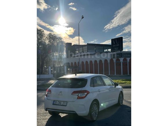 Sahibinden Citroen C4 1.6 e-HDi Confort Plus 2012 Model  242.000 km Beyaz
