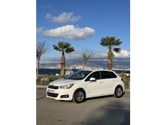 Sahibinden Citroen C4 1.6 e-HDi Confort Plus 2012 Model  242.000 km Beyaz