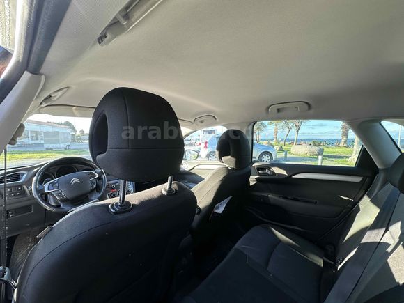 Sahibinden Citroen C4 1.6 e-HDi Confort Plus 2012 Model  242.000 km Beyaz