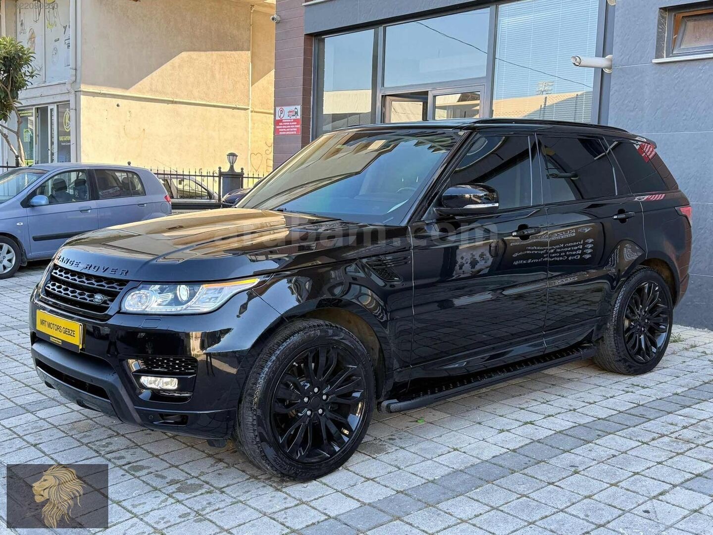 Galeriden Land Rover Range Sport 2.0 SD4 HSE Plus 2017 Model Kocaeli 142.000 km Siyah 3