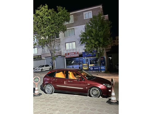 Sahibinden Ford Focus 1.6 Ghia 2001 Model  araç boş verilecektir 