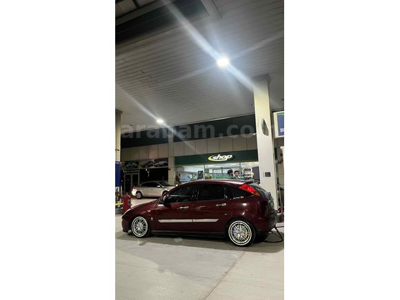 Sahibinden Ford Focus 1.6 Ghia 2001 Model  araç boş verilecektir 