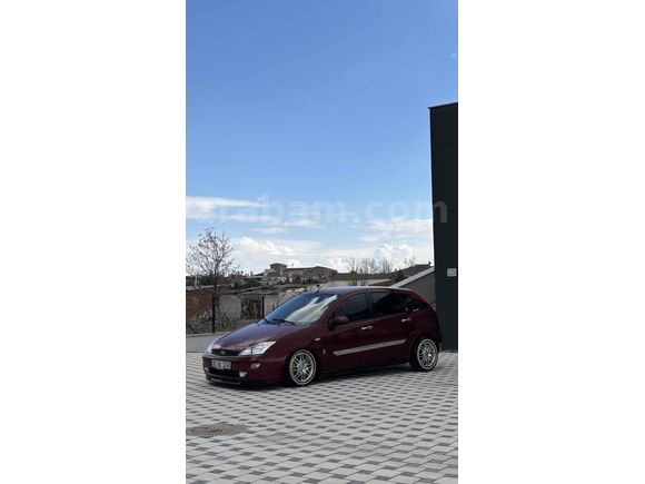 Sahibinden Ford Focus 1.6 Ghia 2001 Model  araç boş verilecektir 
