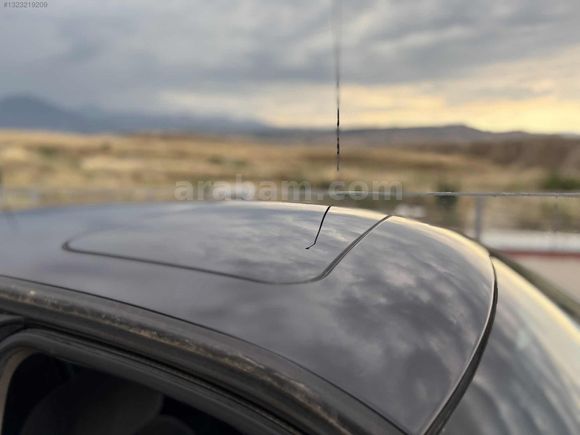 Golf 4 SUNROOF'LU 1.6 BENZİN/LPG CAM GİBİ