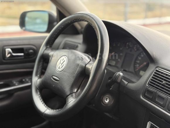 Golf 4 SUNROOF'LU 1.6 BENZİN/LPG CAM GİBİ