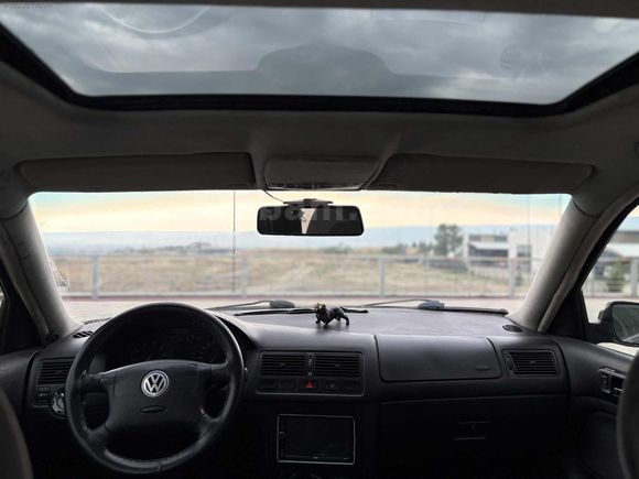 Golf 4 SUNROOF'LU 1.6 BENZİN/LPG CAM GİBİ