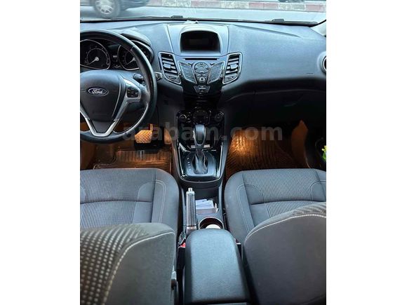 Sahibinden Ford Fiesta 1.6 Titanium 2017 Model 