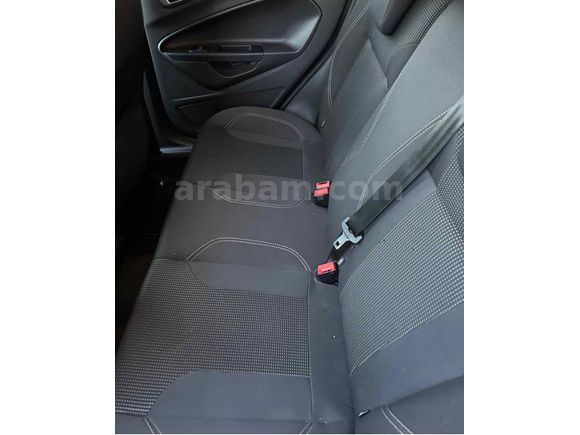 Sahibinden Ford Fiesta 1.6 Titanium 2017 Model 