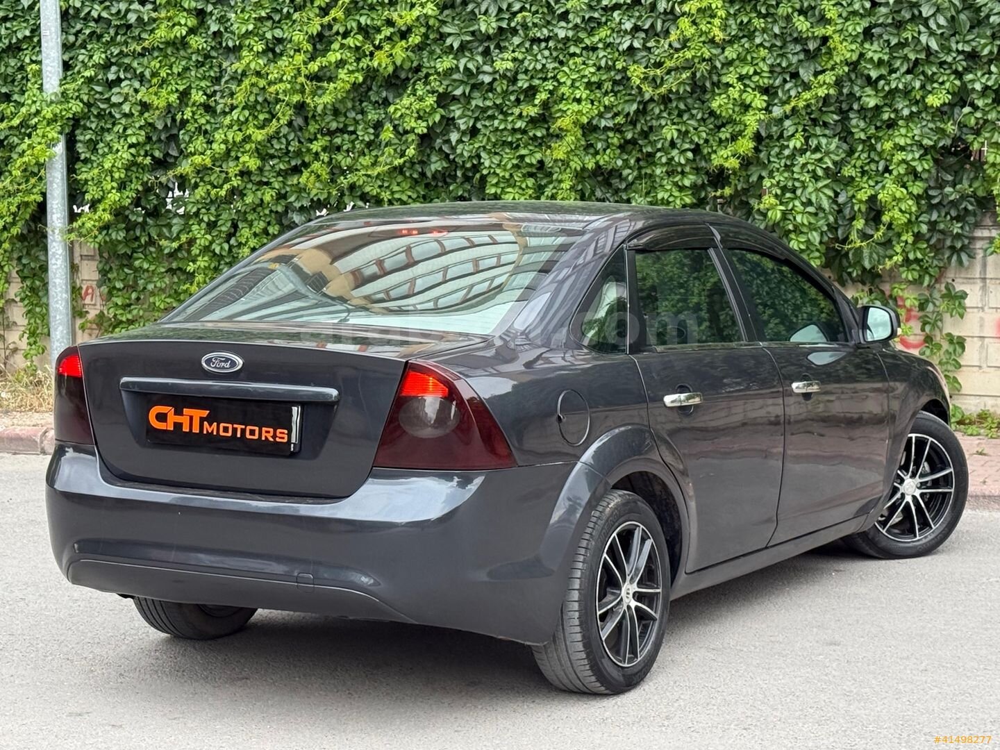 Galeriden Ford Focus 1.6 TDCi Trend 2010 Model Konya 378.000 km Füme 6