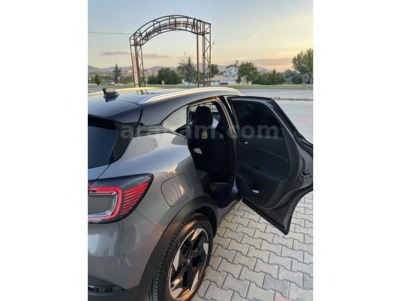 Sahibinden Renault Captur 1.3 TCe Touch 2025 Model 