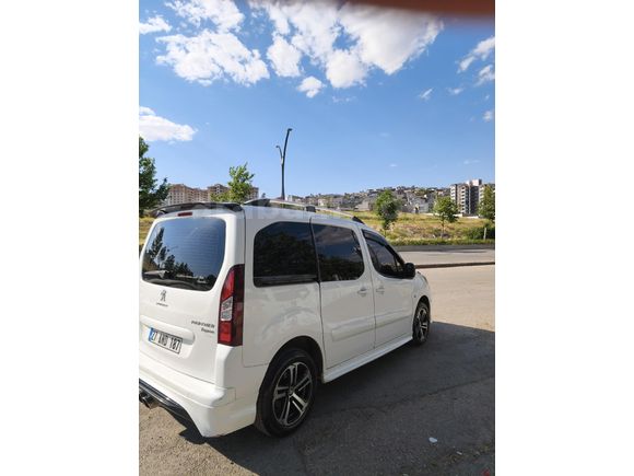 Sahibinden Peugeot Partner 1.6 HDI Active 2014 Model