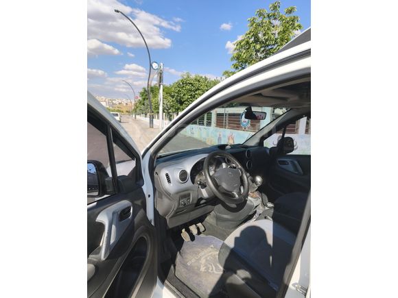Sahibinden Peugeot Partner 1.6 HDI Active 2014 Model
