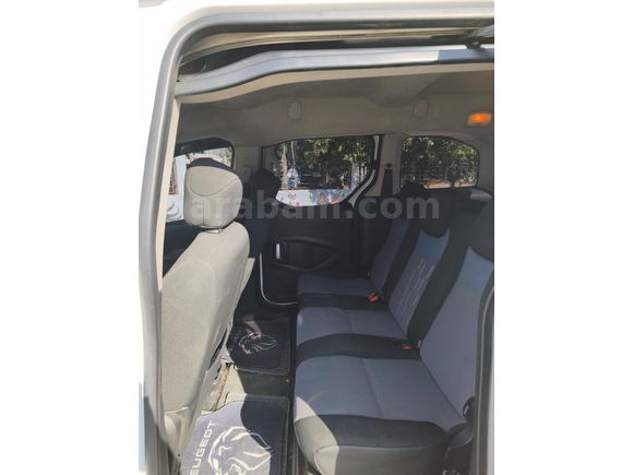 Sahibinden Peugeot Partner 1.6 HDI Active 2014 Model