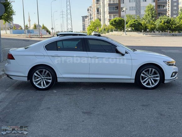 2021-HATASIZ-BOYASIZ-CAM TAVAN-206BİN KM-ELEGANCE