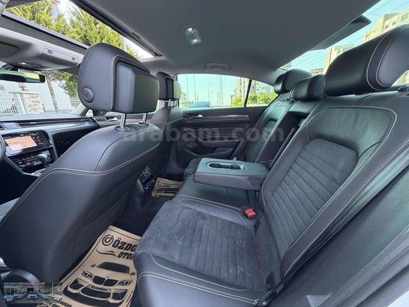 2021-HATASIZ-BOYASIZ-CAM TAVAN-206BİN KM-ELEGANCE