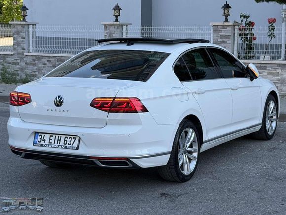 2021-HATASIZ-BOYASIZ-CAM TAVAN-206BİN KM-ELEGANCE