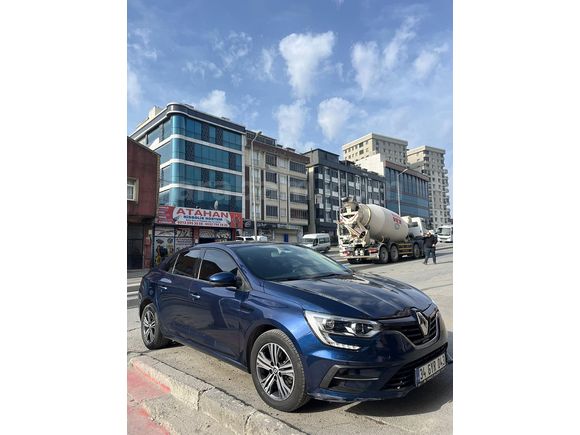 Sahibinden Renault Megane 1.3 TCe Touch 2023 Model 