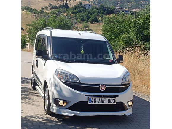 Sahibinden Fiat Doblo Combi 1.6 Multijet Maxi Safeline 2015 Model  300.000 km Beyaz