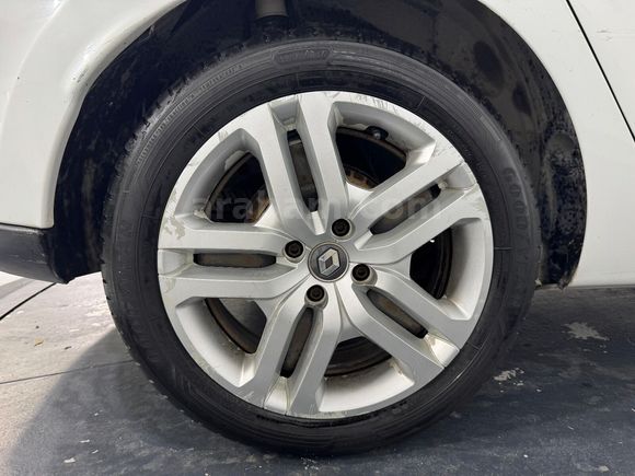 Renault Yetkili Bayi Günerlerden Clio 