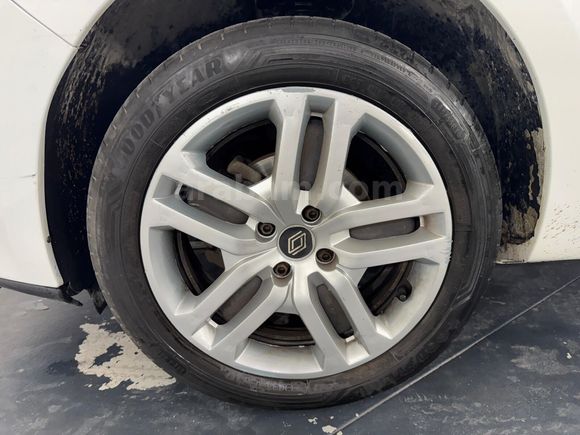 Renault Yetkili Bayi Günerlerden Clio 