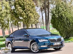 AÇIKEL AUTO CENTER-168.000KM-LAURIN KLEMENT-4x4-2.0TDI