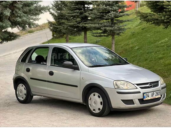 HATASIZ BOYASİZ DEGİŞENSİZ TRAMERSİZ DÜŞÜK KM NADİR CORSA  