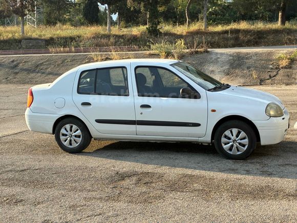 Sahibinden Renault Clio 1.4 RNA 2000 Model 