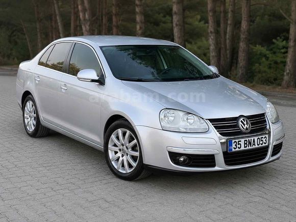 Değişensiz Volkswagen Jetta 1.4 TSi 122 hb Comfortline 2010 Model 