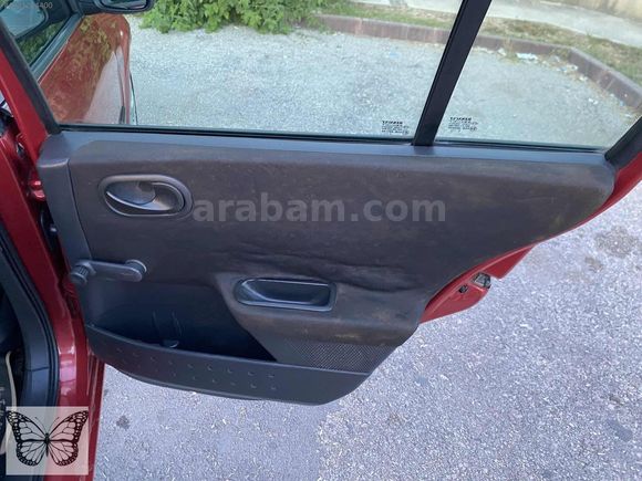 2006 MODEL İLK SAHİBİNDEN ALINMA BAKIMLI MEGAN 1.4 AUTHENTİGUE