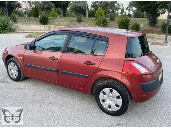 2006 MODEL İLK SAHİBİNDEN ALINMA BAKIMLI MEGAN 1.4 AUTHENTİGUE