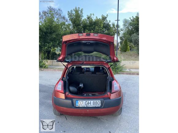 2006 MODEL İLK SAHİBİNDEN ALINMA BAKIMLI MEGAN 1.4 AUTHENTİGUE