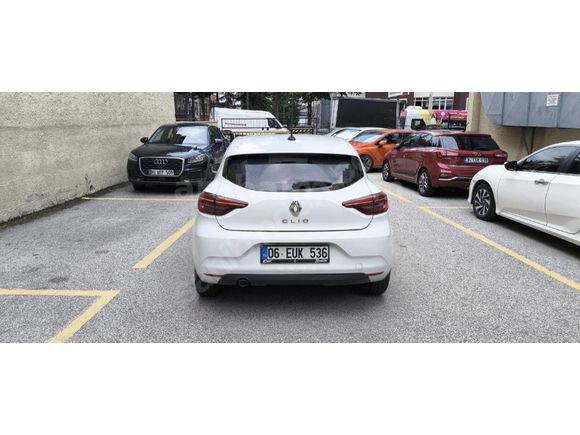 Sahibinden Temiz Renault Clio 1.0 SCe Joy 2021 84 bin km de