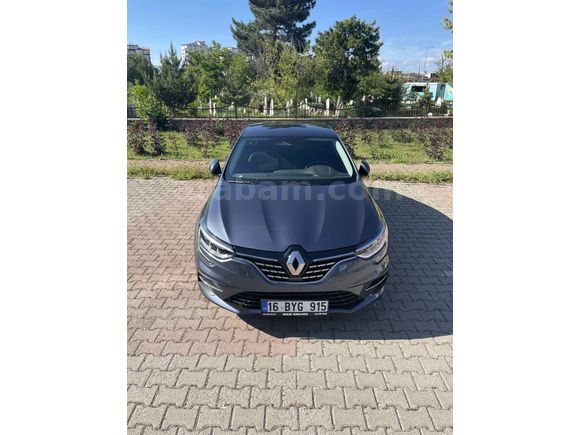 Sahibinden Renault Megane 1.3 TCe Icon 2025 Model Sivas 9.000 km Füme