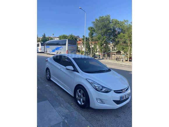 Sahibinden Hyundai Elantra 1.6 D-CVVT Mode 2011 Model 