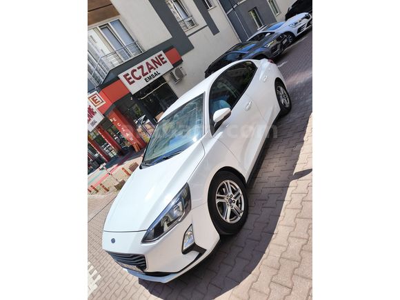Sahibinden Ford Focus 1.5 TDCi Trend X 2021 Model