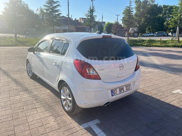 Sahibinden 2014 Opel Corsa Bakımlı Temiz Araç