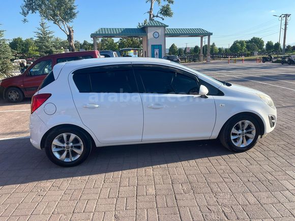 Sahibinden 2014 Opel Corsa Bakımlı Temiz Araç