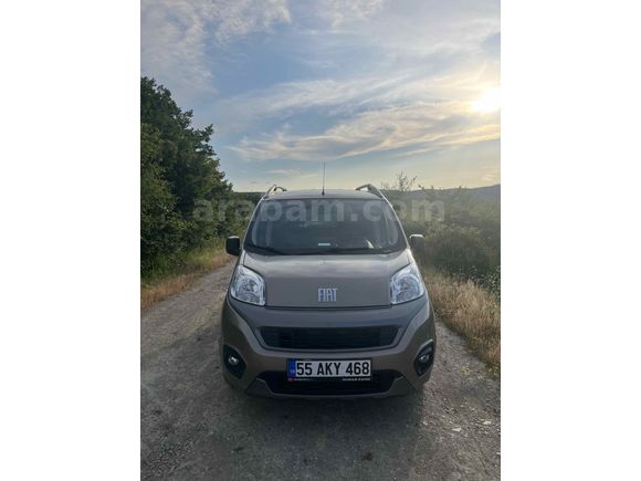 Acil Sahibinden Fiat Fiorino Combi 1.4 Premio 2023 Model Samsun 43500km Gri